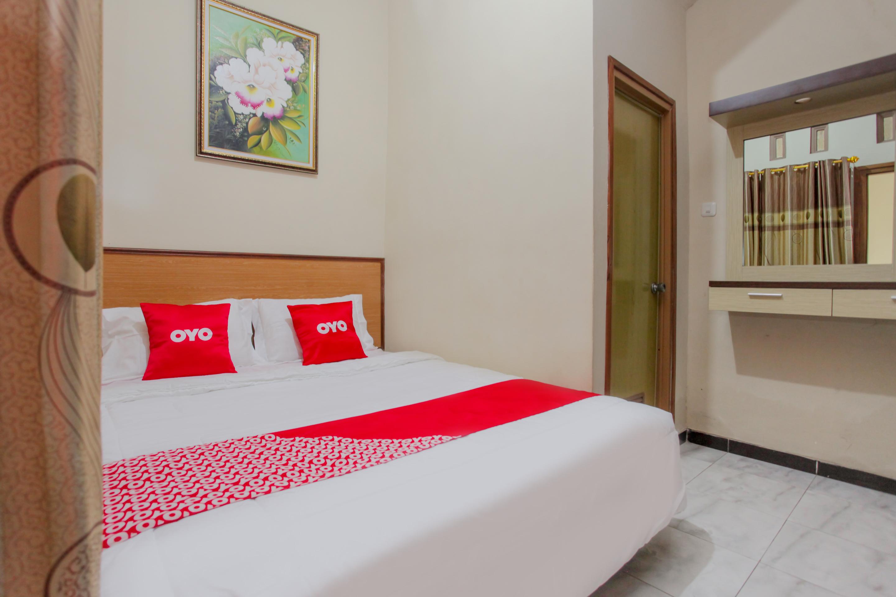 RedDoorz At Villa Akbar 3 Batu  Dış mekan fotoğraf